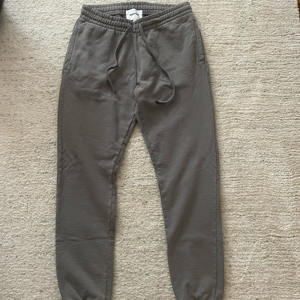 TALENTLESS WOMENS SWEATPANTS